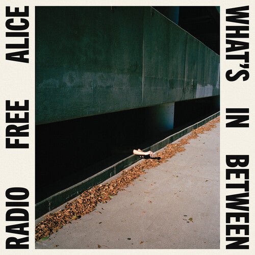 Radio Free Alice - What's In Between (CD) - 075678581281 - CD's - Yellow Racket Records
